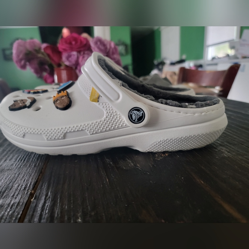 CROCS Men's White Slip-On Sandals with Charms - Picture 1 of 6